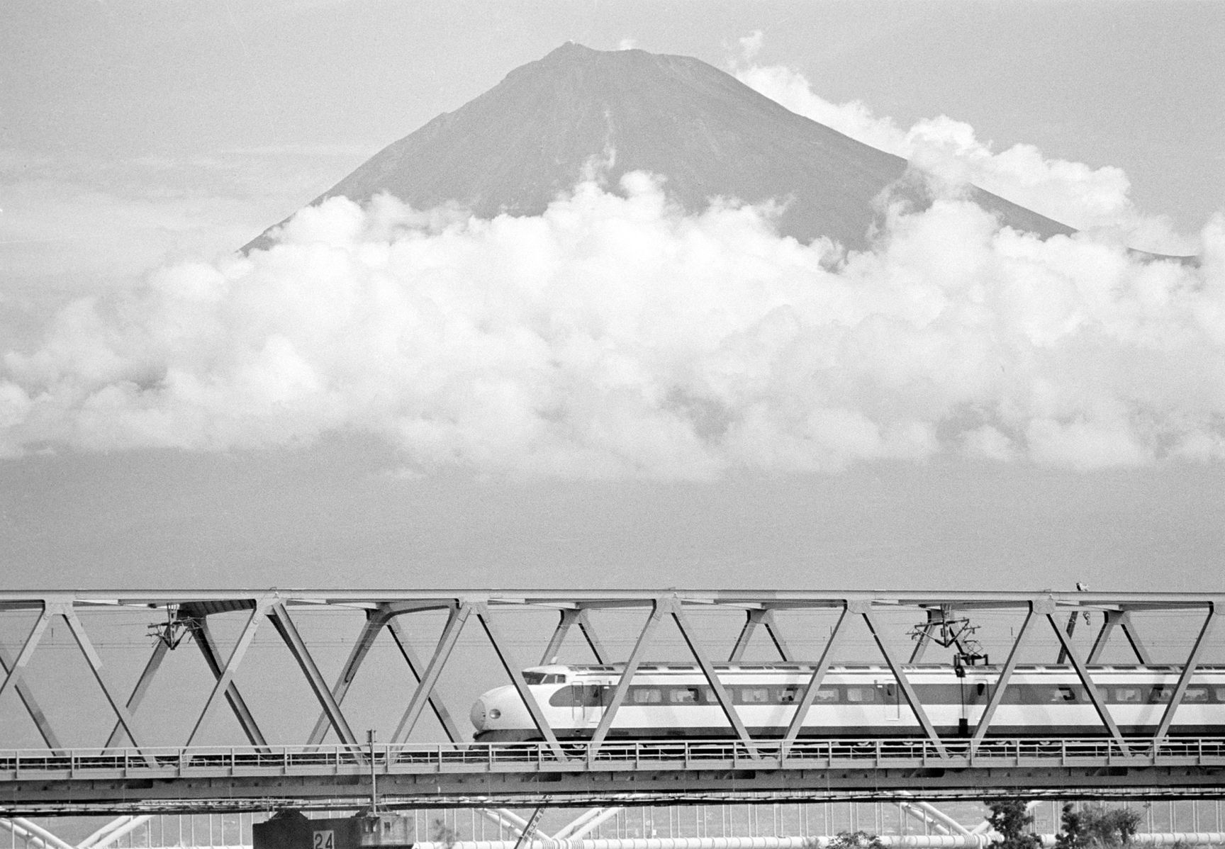1982: Japan Bullet Train